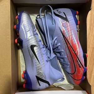 JR Superfly 8 cleats
